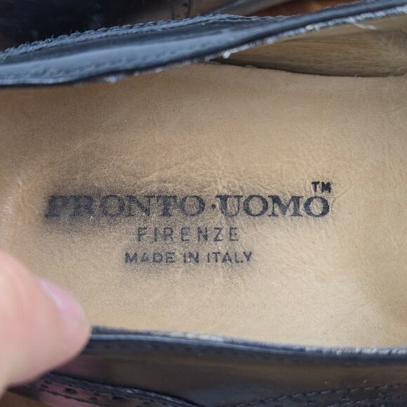 Pronto Uomo Mens 9.5M Black Leather Cap Toe Medallion Brogue Oxford Dress Shoe main image 4